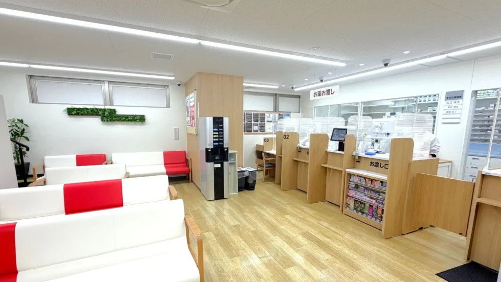 ココカラファイン薬局　方南町駅前店